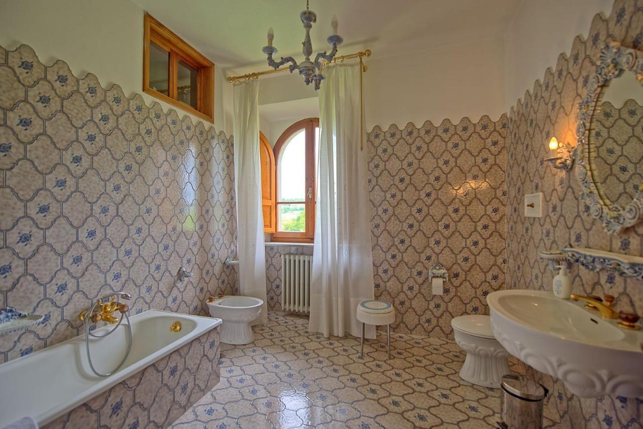 لوسيغنانو Villa Eleonora المظهر الخارجي الصورة